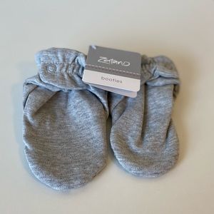NWT Zutano Toddler Booties